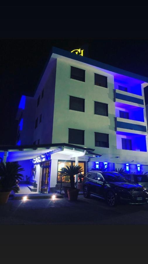 Hotel Clinton Касория Экстерьер фото