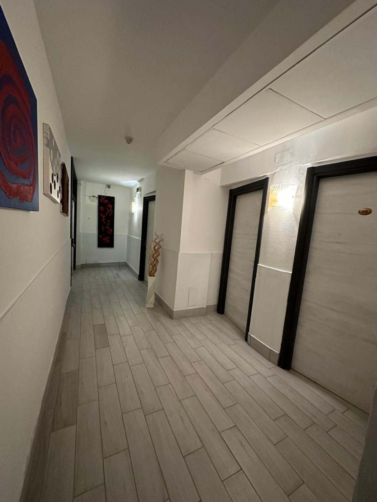 Hotel Clinton Касория Экстерьер фото