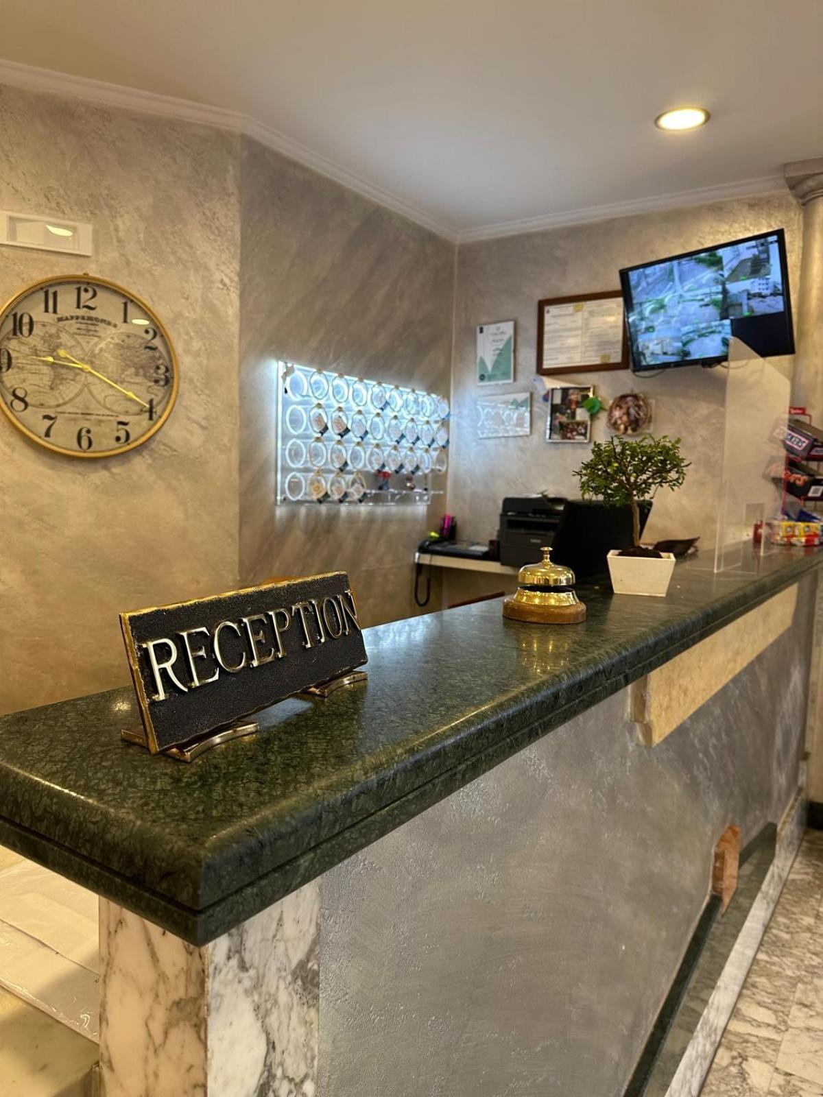 Hotel Clinton Касория Экстерьер фото