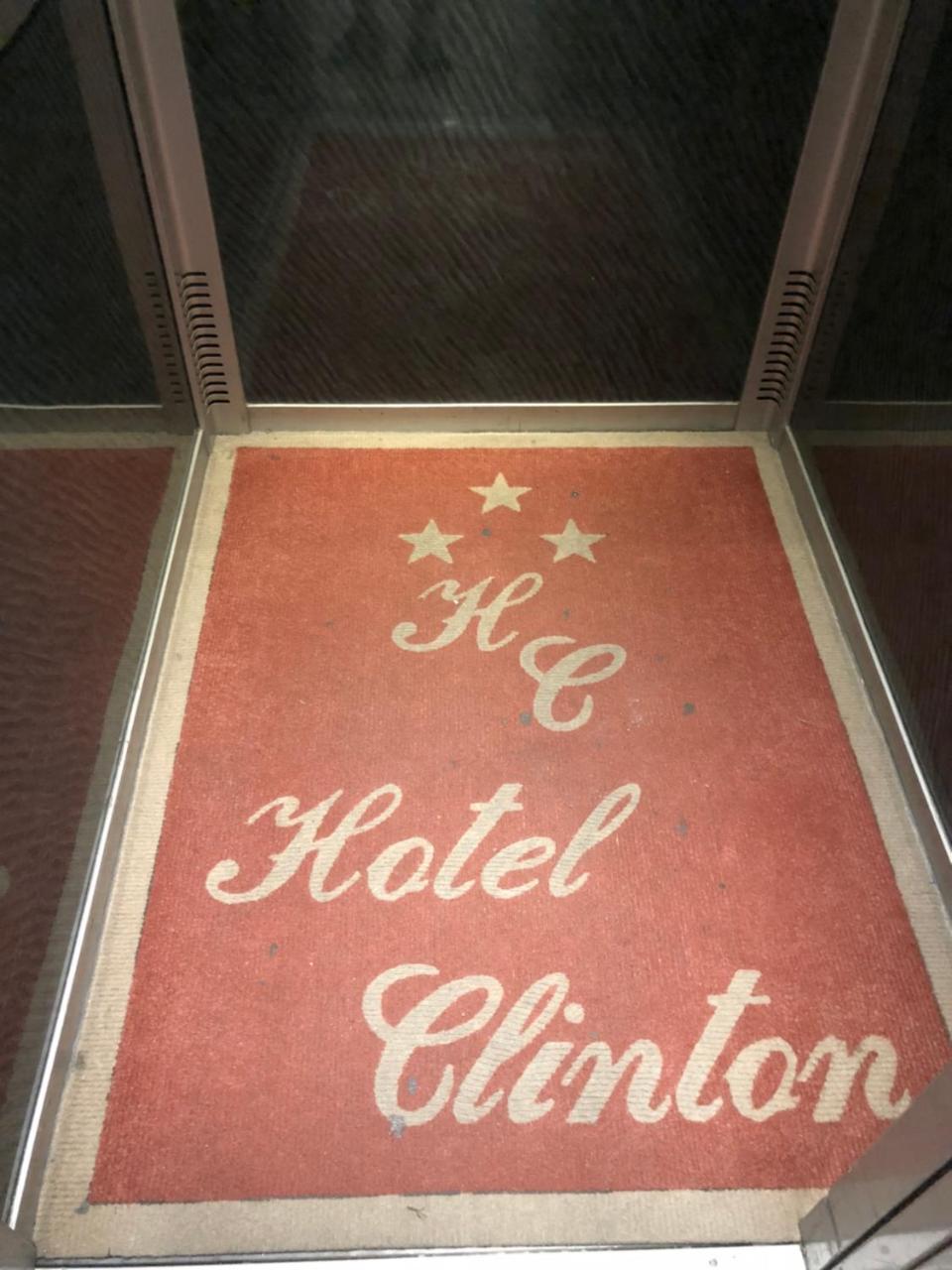 Hotel Clinton Касория Экстерьер фото
